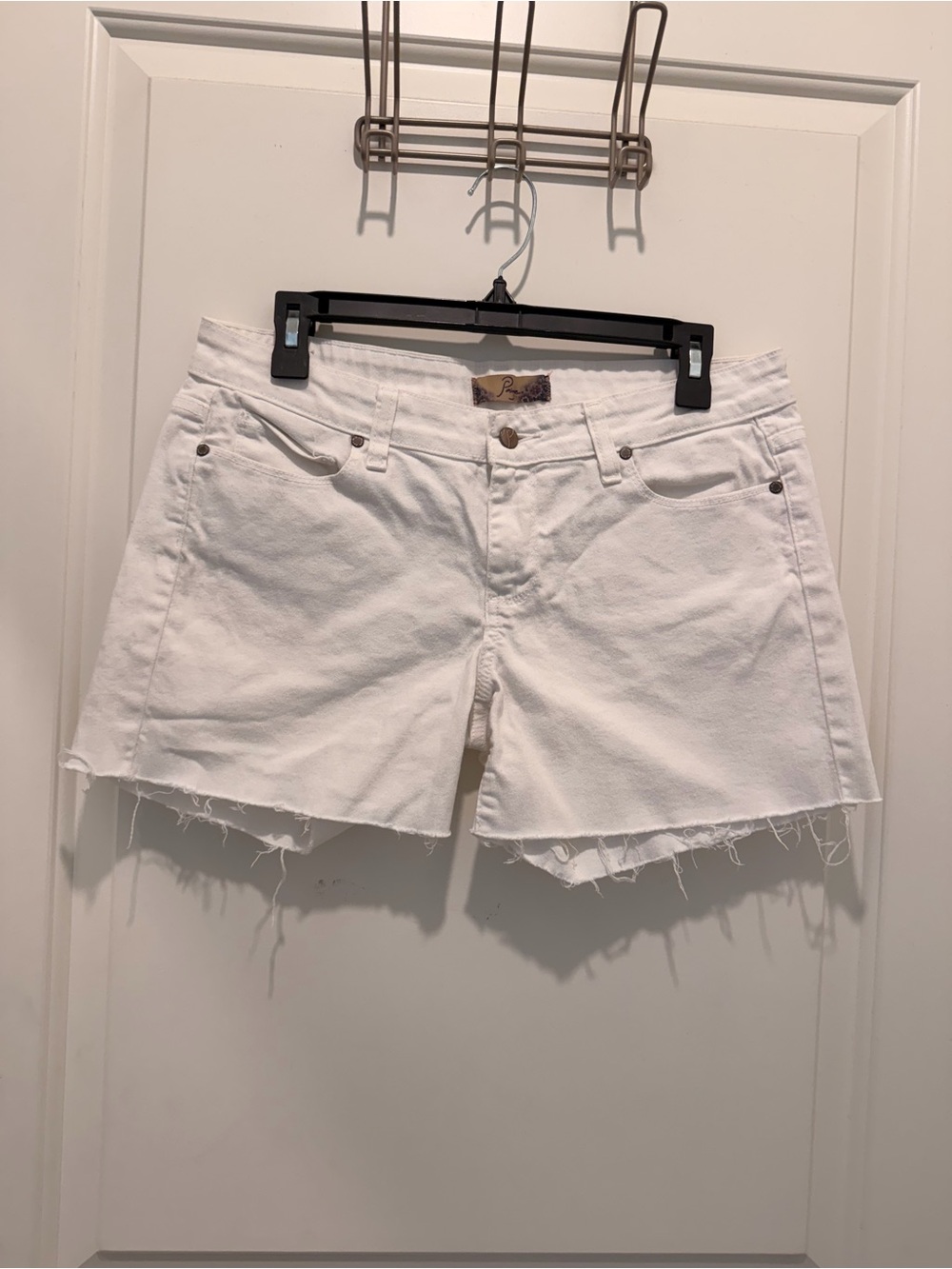 Paige Denim White Cut-Off
Denim Shorts Size 28
